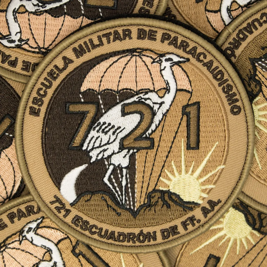 721 SQN MONTÓN VERTICAL.webp