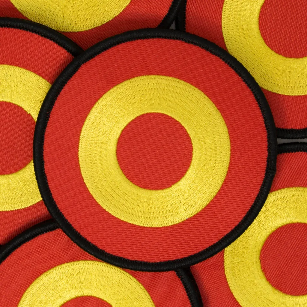 ESCARAPELA SIN MONTON.webp