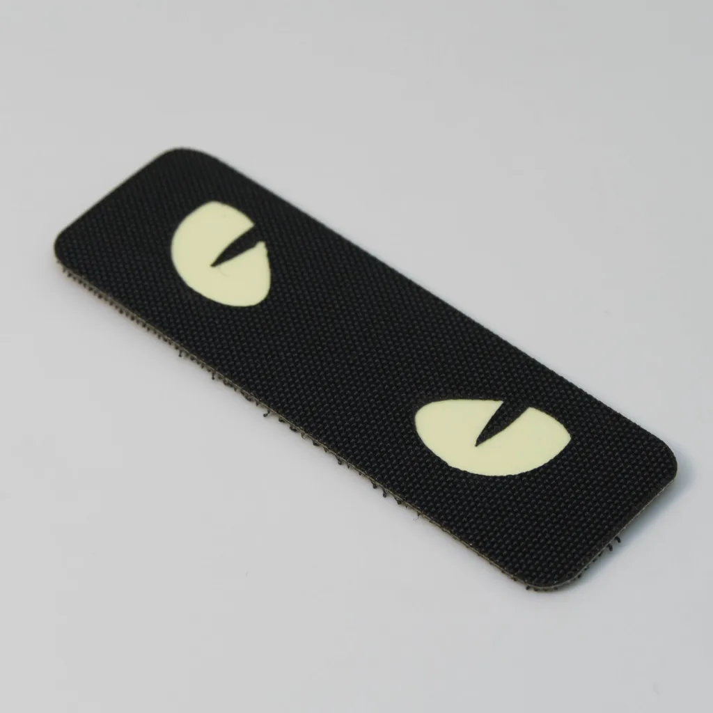 OJOS NEGRO SOLO.webp